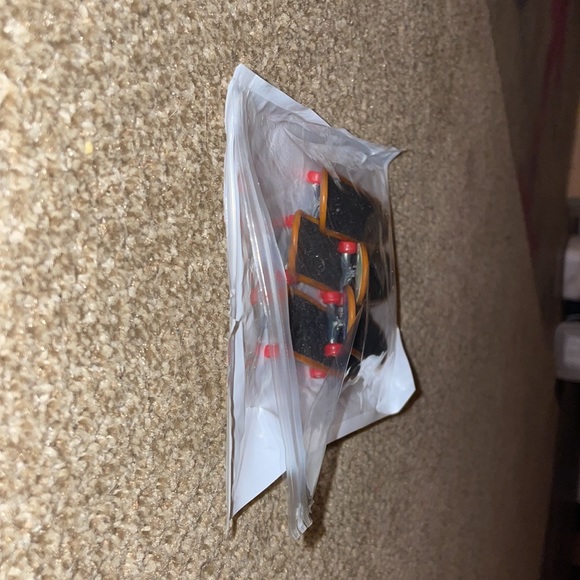 Tech Decks - Picture 15 of 17